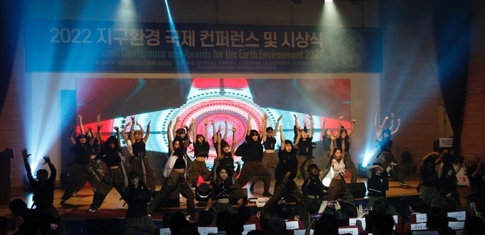엘제이댄스 LJ댄스팀 (사진= SNS기자연합회 제공)