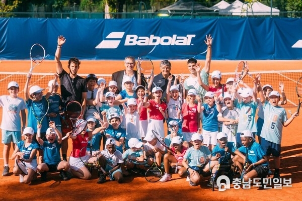 Teaching youngsters what to learn from Carlos Alcaraz, Babolat launches pioneering range of specially designed children's racquets Teaching youngsters what to learn from Carlos Alcaraz, Babolat launches pioneering range of specially designed children's racquets