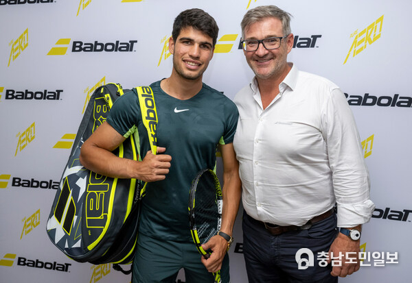 World No. 1 Carlos Alcaraz and BABOLAT, the world leading tennis brand, announce partnership extension for 7 years until 2030 World No. 1 Carlos Alcaraz and BABOLAT, the world leading tennis brand, announce partnership extension for 7 years until 2030