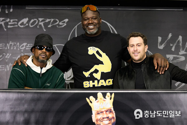Shaq (middle) and host Adam Lefkoe (right), with retired Miami Heat star Udonis Haslem, after recording episode 1 of The Big Podcast with Shaq. Shaq (middle) and host Adam Lefkoe (right), with retired Miami Heat star Udonis Haslem, after recording episode 1 of The Big Podcast with Shaq.