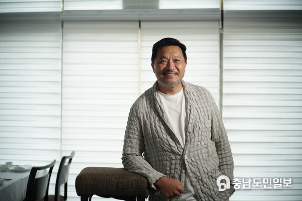 Danny Yip of The Chairman in Hong Kong wins the Icon Award as part of Asia's 50 Best Restaurants 2024, sponsored by S.Pellegrino & Acqua Panna Danny Yip of The Chairman in Hong Kong wins the Icon Award as part of Asia's 50 Best Restaurants 2024, sponsored by S.Pellegrino & Acqua Panna