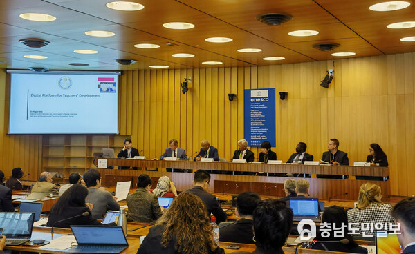 UNESCO, Huawei and TeOSS project country representatives at the UNESCO Digital Futures of Education Seminar