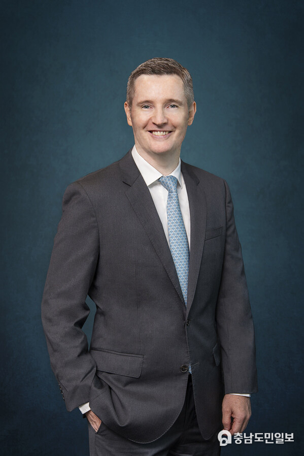 Murray Collis, Chief Investment Officer, Fixed Income, Asia ex-Japan, Manulife Investment Management Murray Collis, Chief Investment Officer, Fixed Income, Asia ex-Japan, Manulife Investment Management