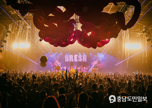 Bresh has partnered with Carroll Street Capital to launch Bresh Global, an international media and branded live events platform. Bresh has partnered with Carroll Street Capital to launch Bresh Global, an international media and branded live events platform.