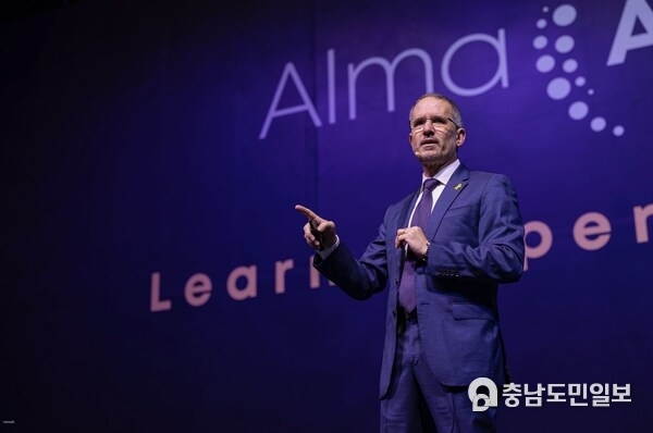 CEO of Alma Lasers, Lior Dayan, marks the company’s 25th anniversary: “Together with our partners, we will continue driving innovation and excellence to shape the future of the aesthetic industry and empower even more individuals worldwide.” CEO of Alma Lasers, Lior Dayan, marks the company’s 25th anniversary: “Together with our partners, we will continue driving innovation and excellence to shape the future of the aesthetic industry and empower even more individuals worldwide.”