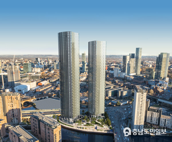 Starlight Investments acquires 60-storey residential development currently under construction in Manchester's Castlefield conservation area (Development rendering). Starlight Investments acquires 60-storey residential development currently under construction in Manchester's Castlefield conservation area (Development rendering).
