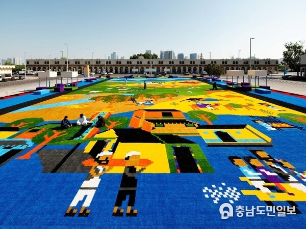 PAAD Biennial 24 Christopher Joshua Benton – Where Lies My Carpet Is Thy Home, Public Art Abu Dhabi Biennial 2024 – 2025, © Lance Gerber PAAD Biennial 24 Christopher Joshua Benton – Where Lies My Carpet Is Thy Home, Public Art Abu Dhabi Biennial 2024 – 2025, © Lance Gerber