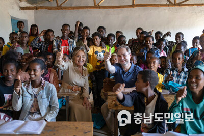 An estimated 9 million children are out-of-school across Ethiopia today due to ongoing violence, climate-induced disasters and widespread forced displacement. An estimated 9 million children are out-of-school across Ethiopia today due to ongoing violence, climate-induced disasters and widespread forced displacement.