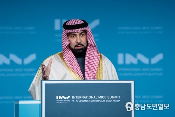 His Excellency Fahd AlRasheed, Chairman of the Board of Directors, Saudi Conventions and Exhibitions General Authority during the opening day of the International MICE Summit. His Excellency Fahd AlRasheed, Chairman of the Board of Directors, Saudi Conventions and Exhibitions General Authority during the opening day of the International MICE Summit.