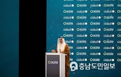 His Excellency Dr Sultan Al Jaber, UAE Minister of Industry and Advanced Technology and Chairman of Masdar His Excellency Dr Sultan Al Jaber, UAE Minister of Industry and Advanced Technology and Chairman of Masdar