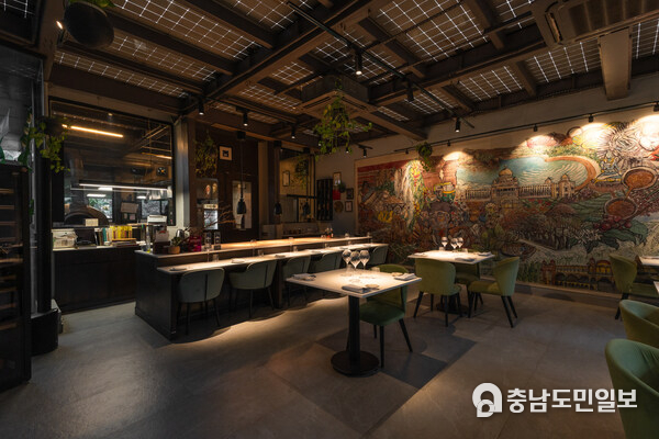 Asia's 50 Best Restaurants announces Bengaluru-based restaurant Farmlore as the recipient of the American Express One To Watch Award 2025 Asia's 50 Best Restaurants announces Bengaluru-based restaurant Farmlore as the recipient of the American Express One To Watch Award 2025