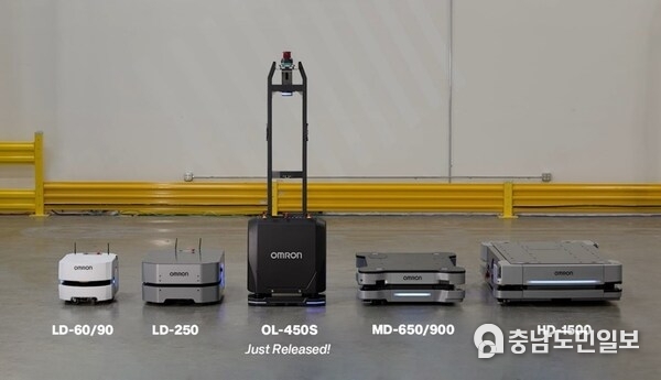 OMRON Robotics has added the OL-450S to its existing Autonomous Mobile Robot (AMR) fleet. Meet the OL-450S. OMRON Robotics has added the OL-450S to its existing Autonomous Mobile Robot (AMR) fleet. Meet the OL-450S.
