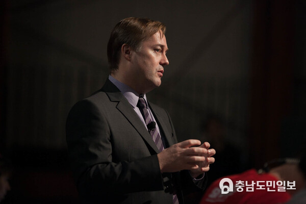 Jason Calcanis, Entrepreneur, Angel Investor, and Co-Host of the All-In podcast Jason Calcanis, Entrepreneur, Angel Investor, and Co-Host of the All-In podcast