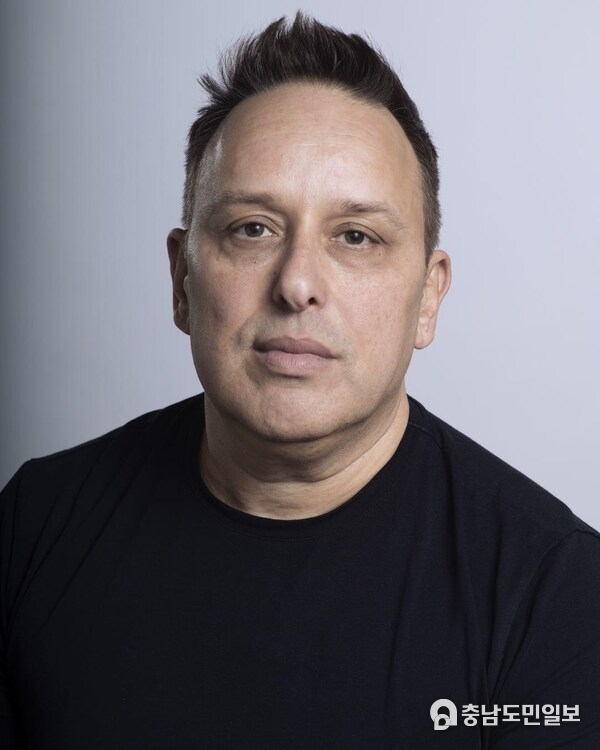 Patrick Guerrera, Chief Brand Officer, FXTRADING.com Patrick Guerrera, Chief Brand Officer, FXTRADING.com