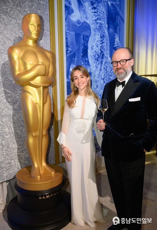 Chairman & CEO, Prince Robert of Luxembourg and his daughter Charlotte de Nassau ©A.M.P.A.S. Chairman & CEO, Prince Robert of Luxembourg and his daughter Charlotte de Nassau ©A.M.P.A.S.