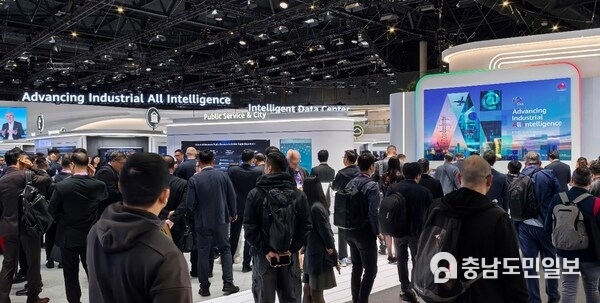 The Huawei Enterprise booth at MWC Barcelona 2026 The Huawei Enterprise booth at MWC Barcelona 2026