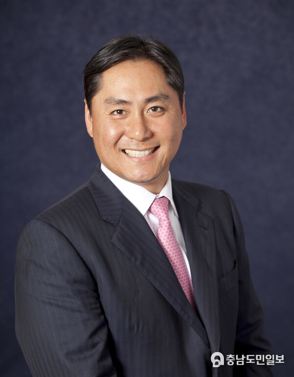 Andrew Chung Andrew Chung