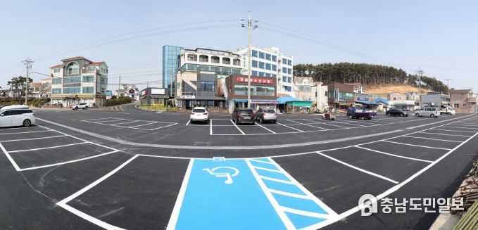 환경정비 사업을 마무리한 몽산포항 모습.