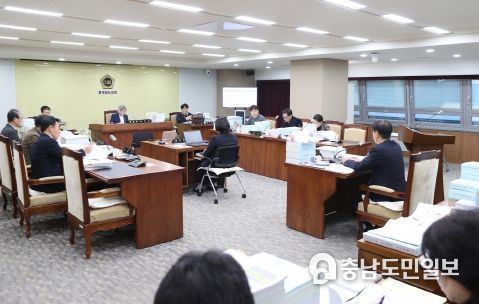 충남도의회 기획경제위원회, 소상공인 지원 예산 감액 우려