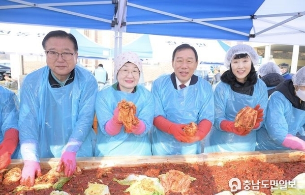 세종시 최민호 시장, 이웃사랑 듬뿍 담은 김장나눔행사