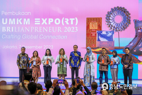 Jakarta (7/12)- President Joko Widodo attended the opening ceremony of the BRI's UMKM EXPO(RT) BRILIANPRENEUR 2023, which brought together 700 MSMEs from across Indonesia. The event, which runs until 10 December, provides a valuable opportunity for MSMEs to compete in the international market.