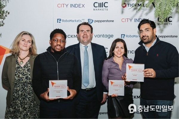 Vantage Markets Clinches Triple Victory at the 2023 Professional Trader Awards