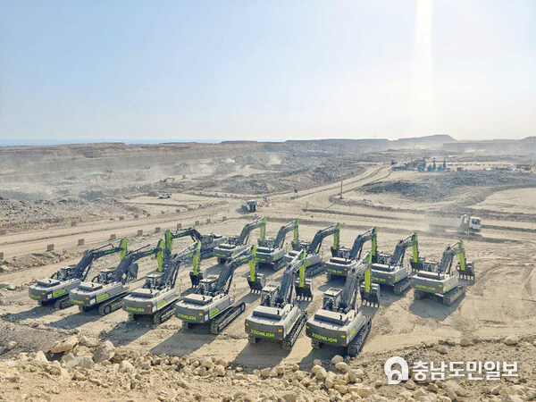 Zoomlion's earthmoving machinery are participating in Saudi Arabia's The Line Project, a linear smart city in Neom