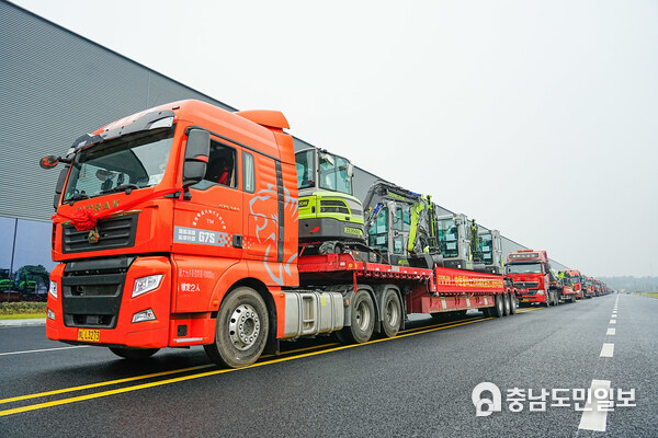 Getting 2024 off to a Flying Start：Zoomlion Delivers Nearly 200 Units of Earthmoving Machinery Equipment to Australia and Europe