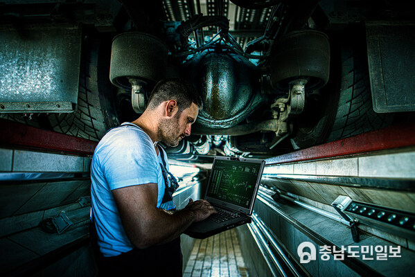 The new S510 enables workers to capitalise on the significant productivity benefits of AI-based applications.