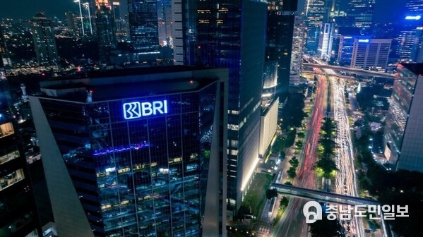 Jakarta (06/18) - Forbes International released the Forbes Global 2000 list for 2024 on June 13 in New York, ranking the world's largest companies by sales, profit, assets, and market value. Of the 2,000 listed companies, nine are Indonesian, with BRI leading as the highest-ranked Indonesian company.