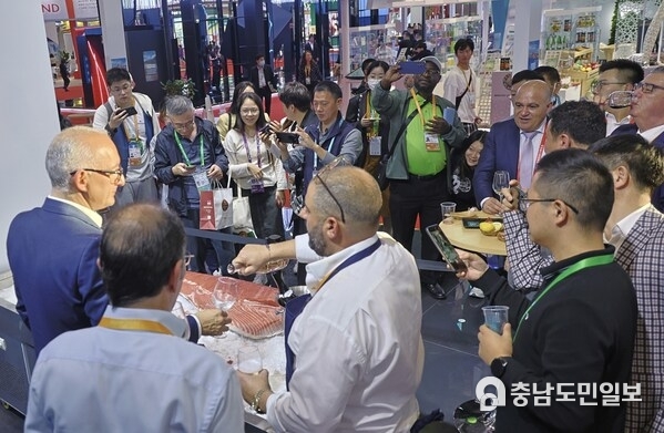 The 6th China International Import Expo (CIIE) in 2023 attracted numerous exhibitors, buyers and visitors.