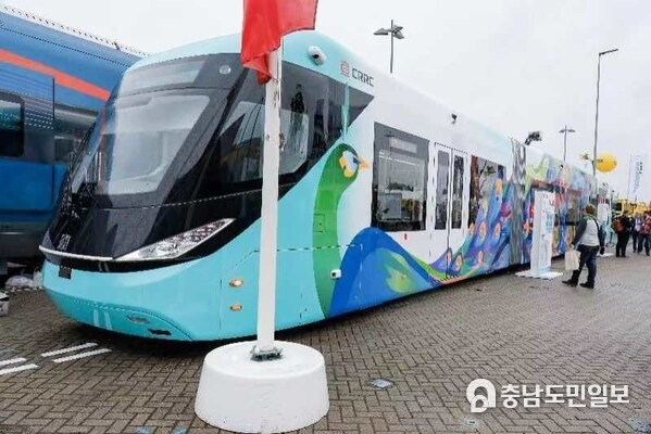 CRRC Launches the Autonomous Rail Rapid Transit (ART) 2.0 at InnoTrans 2024.