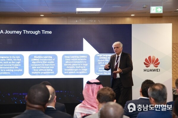 Dr. Jassim Haji, President of the International Group of Artificial Intelligence, Executive Advisor of HH (His Highness) Nasser Artificial Intelligence Research and Development Center.