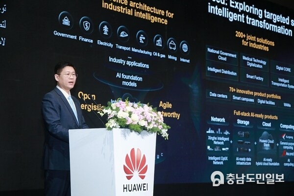 Li Peng, Corporate Senior Vice President, President of ICT Sales & Service, Huawei