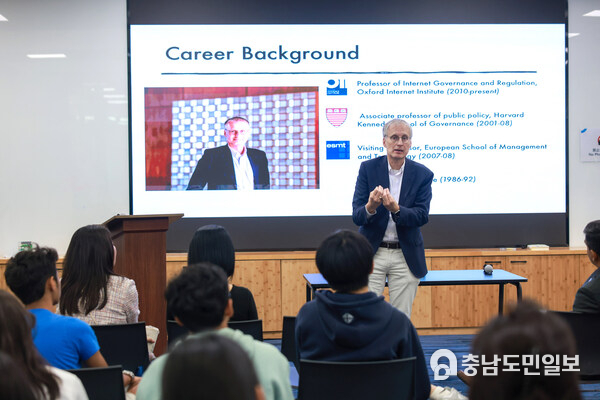 Oxford professor Viktor Mayer-Schönberger inspires Concordia Shanghai with big data insights.
