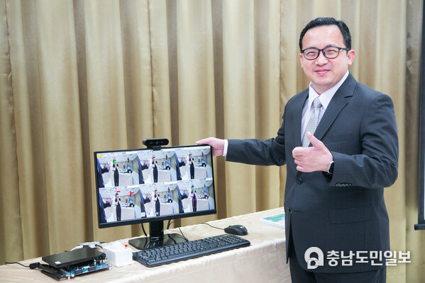 MICROIP의 회장 제임스 양 박사가 MediaTek과 공동 개발한 산업용 Genio AI IoT 플랫폼을 최초로 공식 공개했습니다.