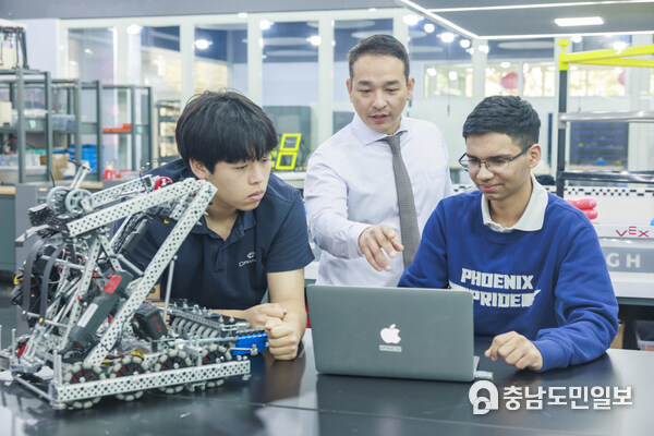 Concordia has been recognized internationally, winning the ITEEA 2024-25 STEM School of Excellence.