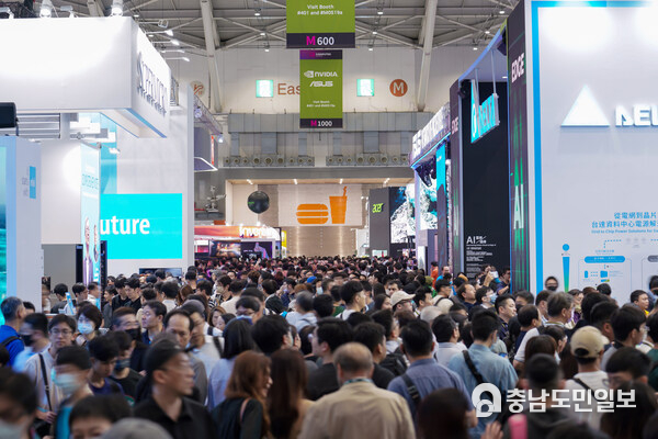 【보도자료 사진】참관객으로 붐비는 2024 COMPUTEX 현장