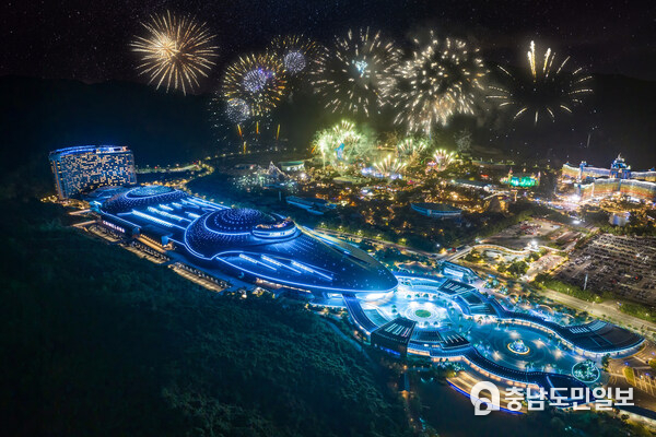 A Panoramic View of Hengqin Chimelong International Ocean Resort