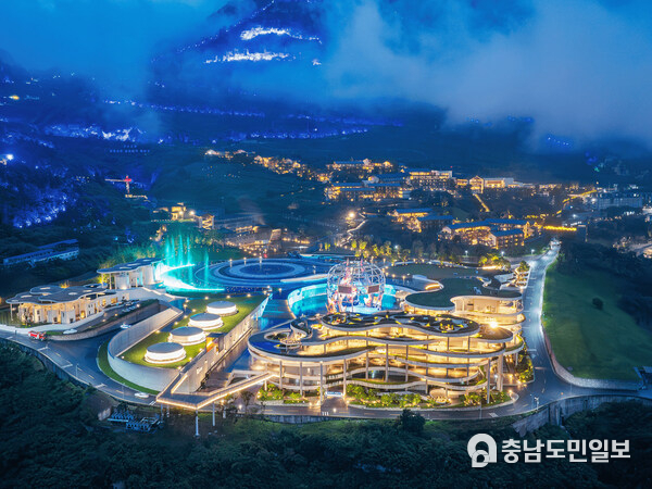 Aerial photo shows the Langjiu Estate in southwest China's Sichuan Province.
