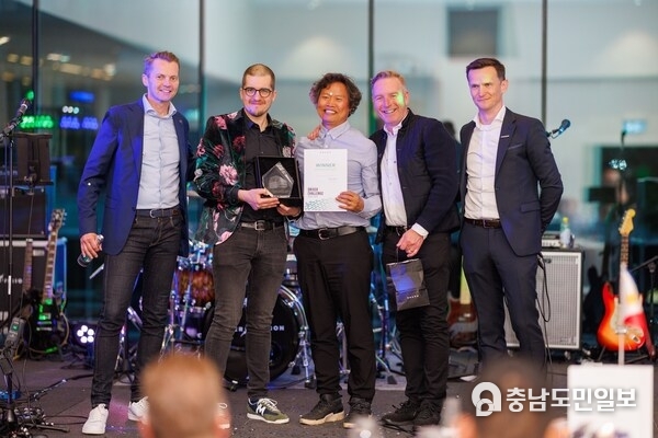 On-Road Champion