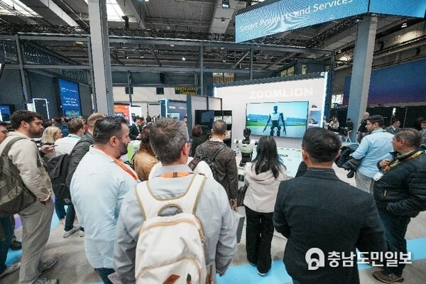 Zoomlion's humanoid robot draws significant attention at Hannover Messe