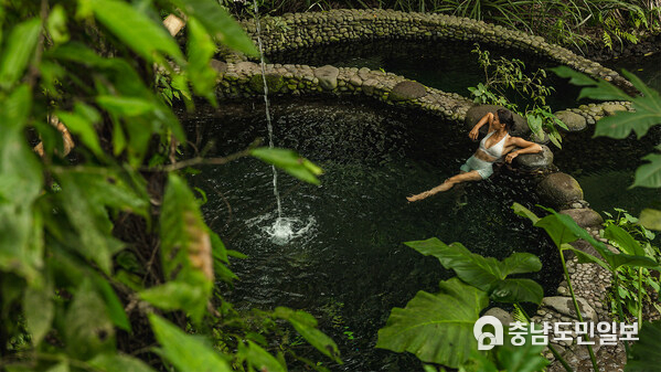 Nestled within a lush forest setting, the Crystal Pool at Bambu Indah offers a serene wellness experience where natural spring water and tranquil surroundings invite deep restoration and connection with nature.