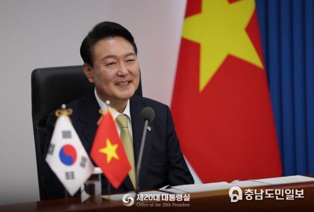 베트남 공화당 서기장 화상통화