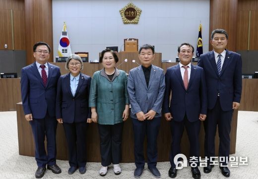 제12대 충남도의회 전반기 상임위원장 6명 선출