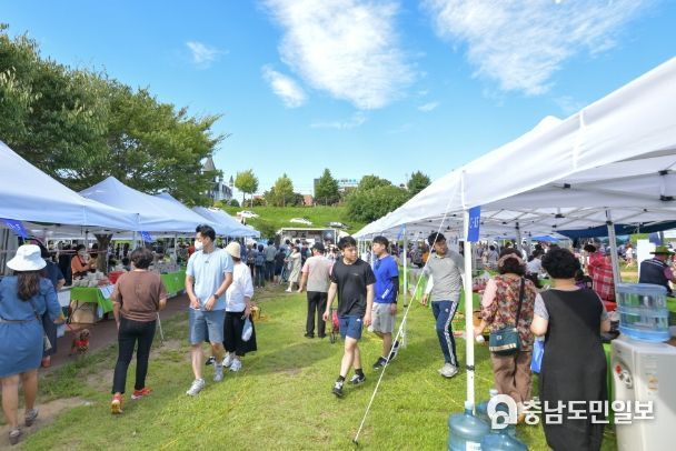 공주시, 충청남도 대표 직거래장터 ‘바로마켓’ 성황리 개장