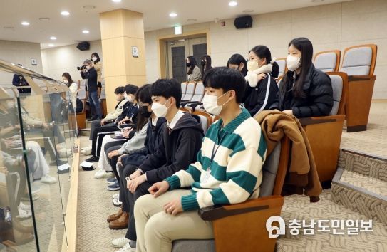 세종대성고 학생들 세종시의회 본회의 방청