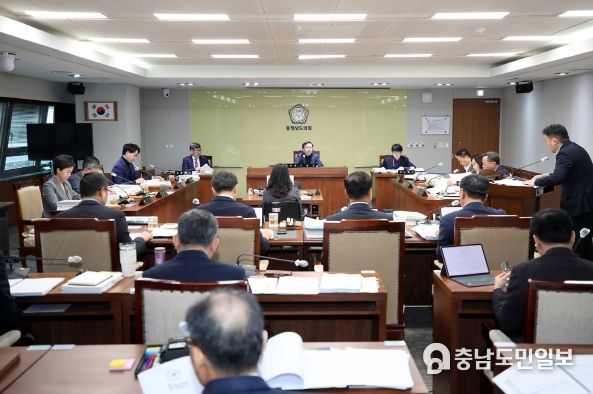 충청남도의회 교육위, 현장 목소리 반영해 발전하는 교육 정책 촉구