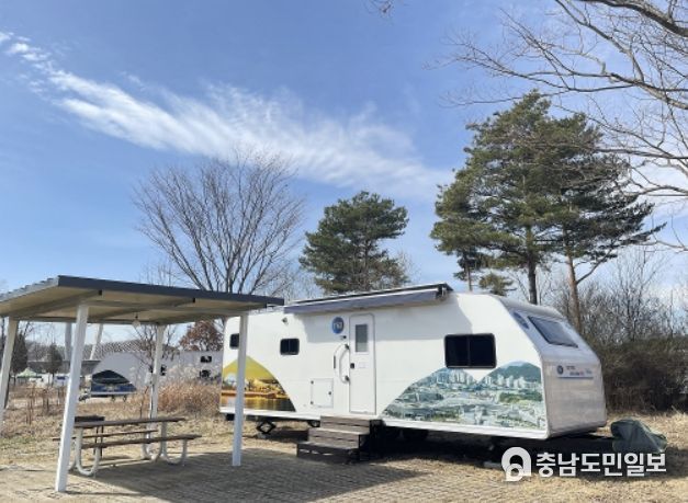 합강캠핑장 카라반
