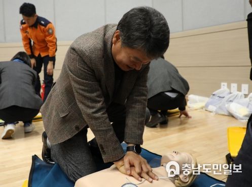 세종시의회, 심폐소생술 실습 등 소방 안전 교육 실시